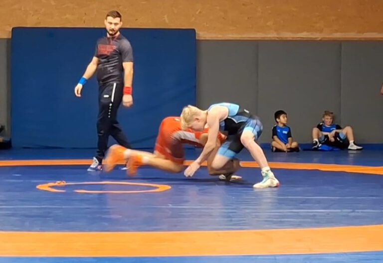 Mehr über den Artikel erfahren KSV-Schüler zu Gast beim deutschen Schülermannschafts-Vizemeister Graben-Neudorf